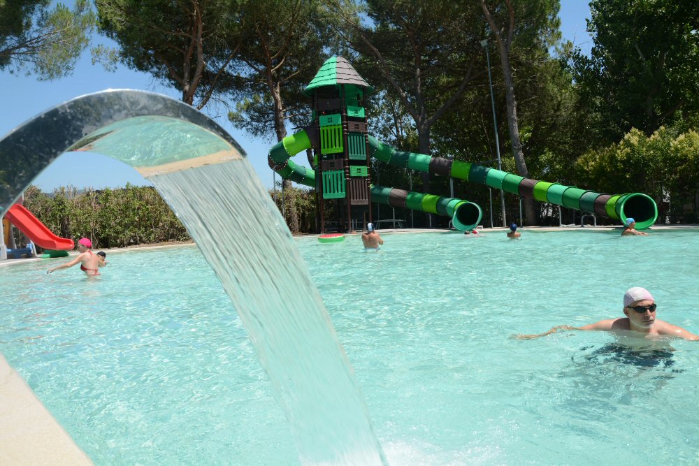 Cool Pool, scivoli e giochi d'acqua — Badiaccia Camping Village